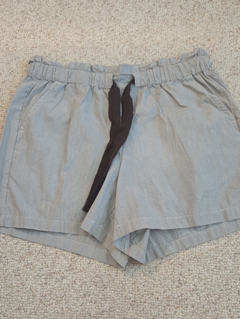 Casual Elastic Waist Women’s Shorts - Light Brown